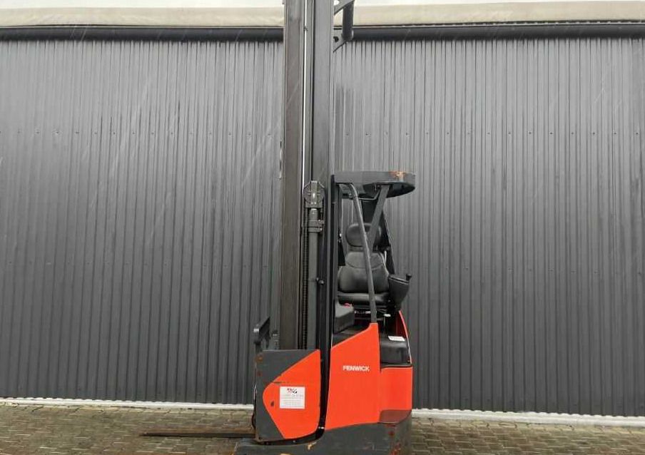 Linde R14X - Chariot à mât rétractable: photos 2 Linde R14X - Chariot à mât rétractable: photos 2