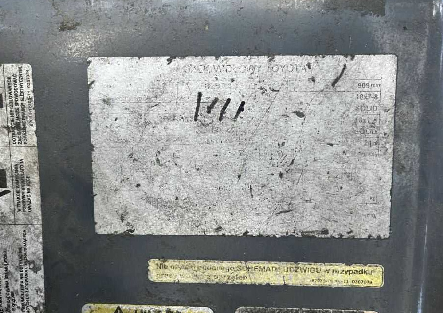 Toyota 7FBEST13 - Chariot élévateur électrique: photos 4 Toyota 7FBEST13 - Chariot élévateur électrique: photos 4