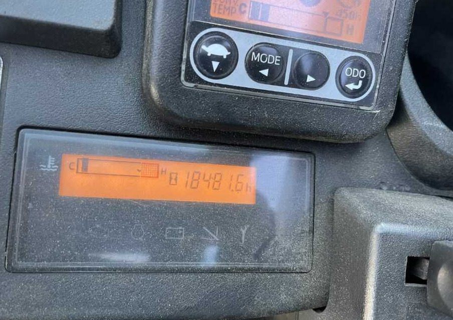 Toyota 8FGJF35 - Chariot élévateur à gaz: photos 5 Toyota 8FGJF35 - Chariot élévateur à gaz: photos 5