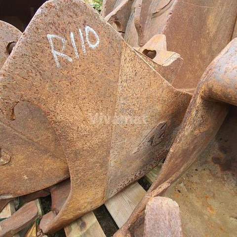 ARDEN QA11 - Godet pour pelle: photos 1 ARDEN QA11 - Godet pour pelle: photos 1