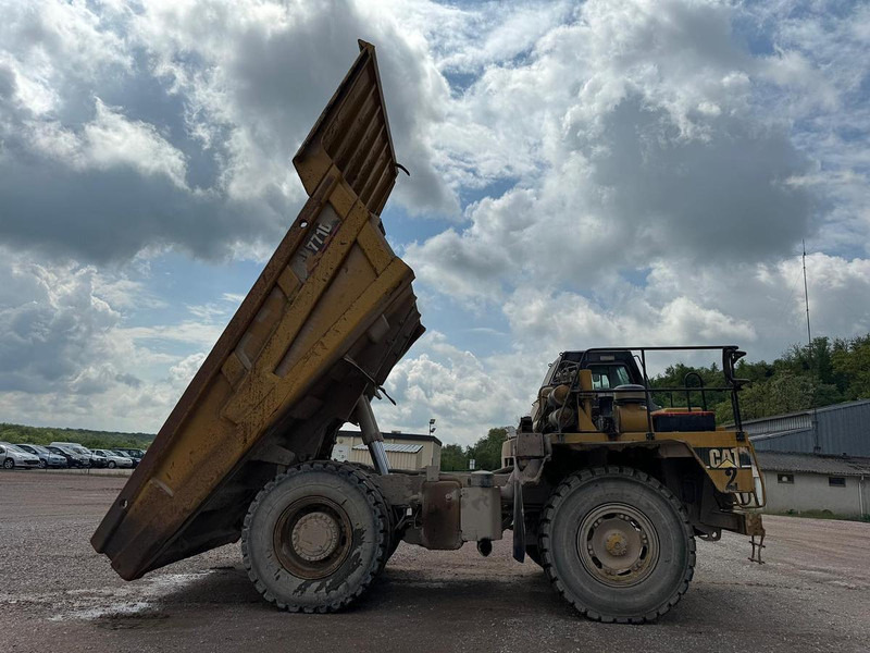Tombereau rigide Caterpillar 771D: photos 6