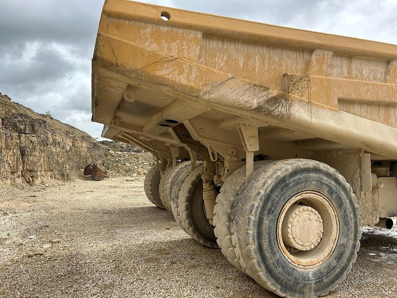 Caterpillar 771D - Tombereau: photos 4 Caterpillar 771D - Tombereau: photos 4