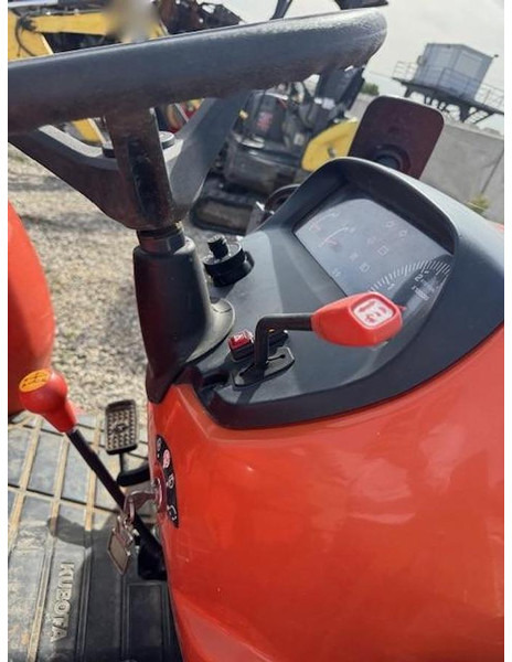 Kubota MK5000 - Tracteur agricole: photos 5 Kubota MK5000 - Tracteur agricole: photos 5