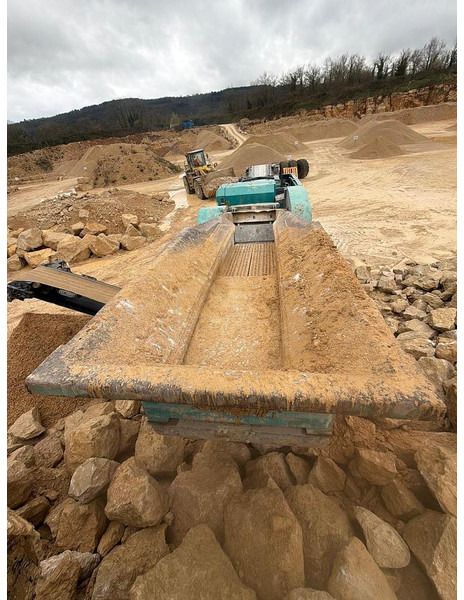 Terex POWERSCREEN PREMIER TRAX300 - Concasseur: photos 3 Terex POWERSCREEN PREMIER TRAX300 - Concasseur: photos 3