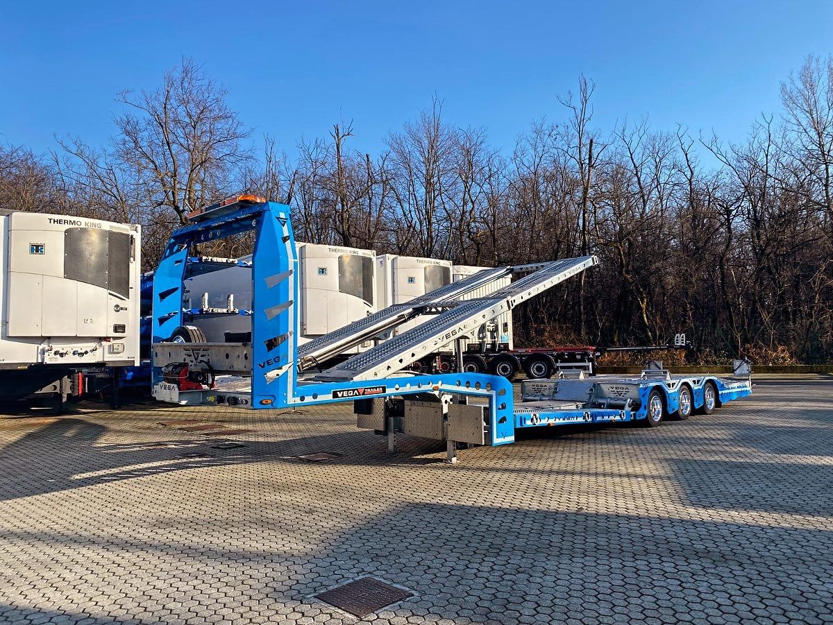 PROMAX 3 AXLE TRUCK CARRIER - Semi-remorque porte-voitures: photos 3 PROMAX 3 AXLE TRUCK CARRIER - Semi-remorque porte-voitures: photos 3