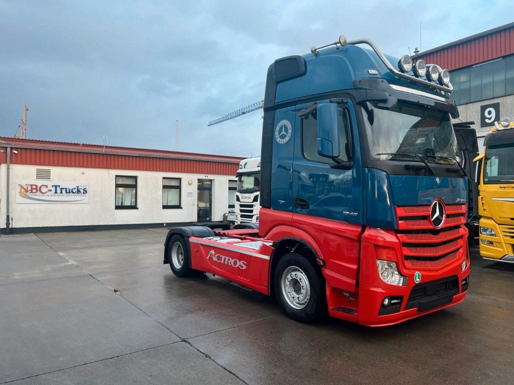 Mercedes-Benz ACTROS 1845 GIGASPACE * AUTOTRANSPORTER * - Camion porte-voitures: photos 3 Mercedes-Benz ACTROS 1845 GIGASPACE * AUTOTRANSPORTER * - Camion porte-voitures: photos 3