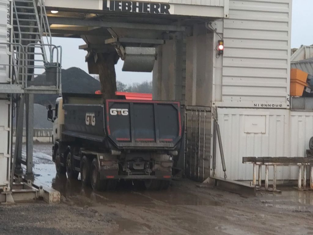 20 cbm Abrollkipper G&G zu sofort auf Lager 20 cbm Abrollkipper G&G zu sofort auf Lager - Benne ampliroll: photos 4 20 cbm Abrollkipper G&G zu sofort auf Lager 20 cbm Abrollkipper G&G zu sofort auf Lager - Benne ampliroll: photos 4