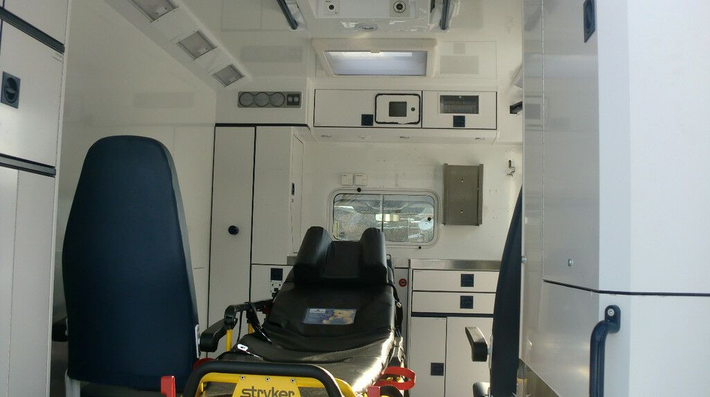 Mercedes-Benz Sprinter 516 CDI 4x4 WAS Koffer // Garantie // - Ambulance: photos 3 Mercedes-Benz Sprinter 516 CDI 4x4 WAS Koffer // Garantie // - Ambulance: photos 3