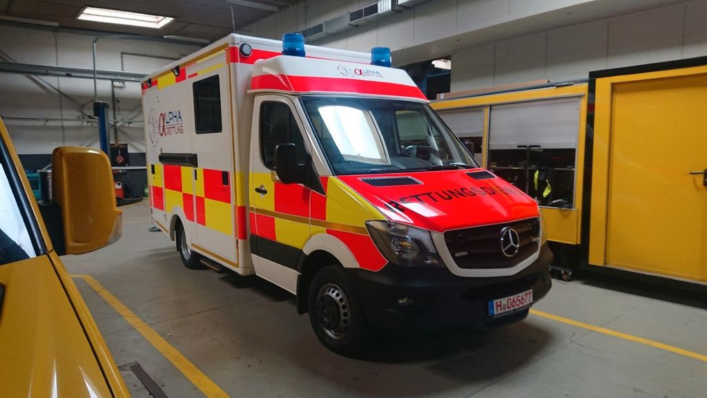 Mercedes-Benz Sprinter 519 ATM 0 KM WAS Koffer Mercedes-Benz Sprinter 519 ATM 0 KM WAS Koffer - Ambulance: photos 2 Mercedes-Benz Sprinter 519 ATM 0 KM WAS Koffer Mercedes-Benz Sprinter 519 ATM 0 KM WAS Koffer - Ambulance: photos 2