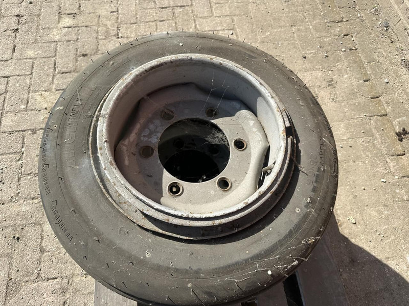 3 Banden 26x 6.6 - Gebruikt - Pneus et jantes: photos 3 3 Banden 26x 6.6 - Gebruikt - Pneus et jantes: photos 3