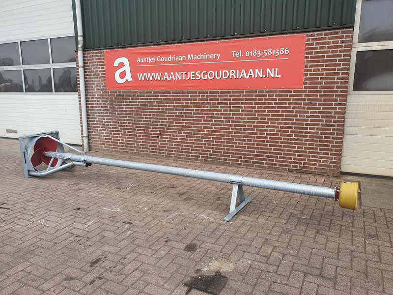 MESTMIXER Reck 5000mm - Distributeur d'engrais: photos 1 MESTMIXER Reck 5000mm - Distributeur d'engrais: photos 1