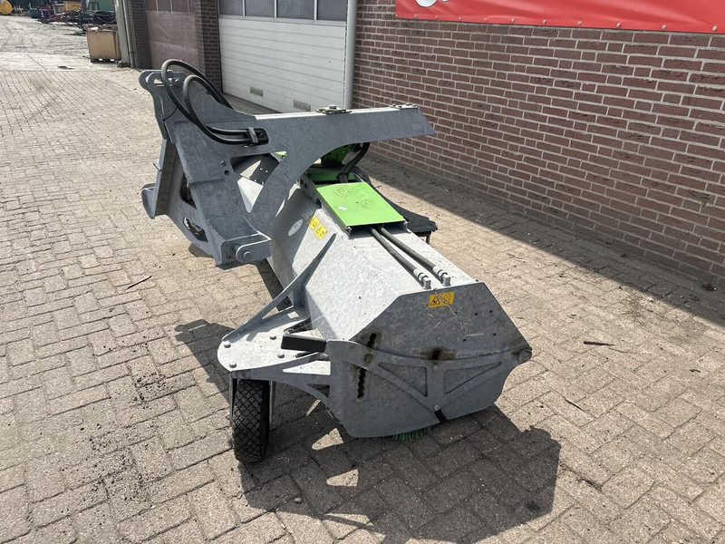 Zocon - Brosse: photos 2 Zocon - Brosse: photos 2