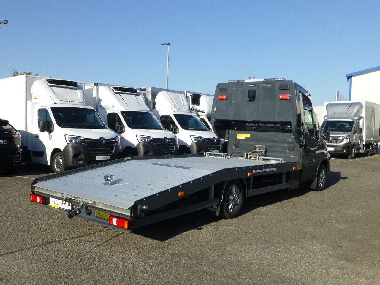 Remorqueuse Iveco Daily 35S18 Autotransporter  NAVI Schlafkabine: photos 8