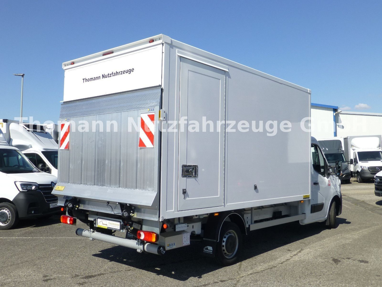 Renault Master Kühlkoffer Xarios 300 GH mit LBW - Utilitaire frigorifique: photos 4 Renault Master Kühlkoffer Xarios 300 GH mit LBW - Utilitaire frigorifique: photos 4