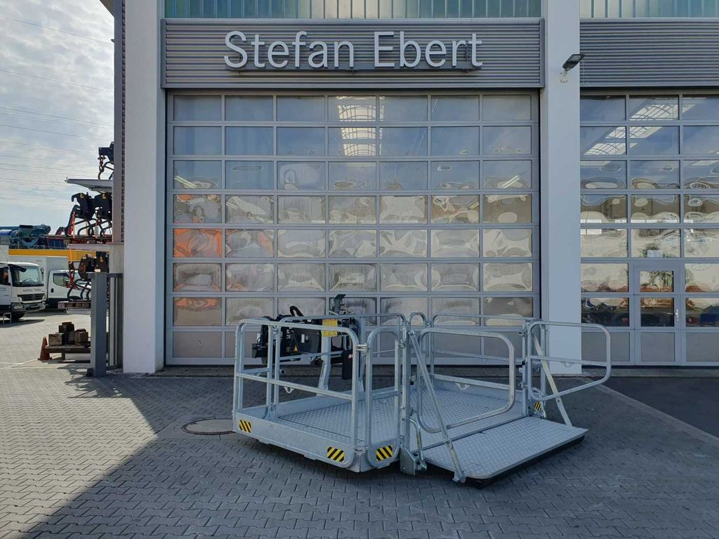 Magni Arbeitskorb drehbar & ausziehbar 1.000 kg - Accessoire pour Engins de chantier: photos 1 Magni Arbeitskorb drehbar & ausziehbar 1.000 kg - Accessoire pour Engins de chantier: photos 1