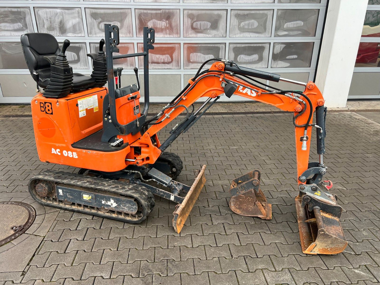 Atlas AC08B / 2022 / nur 1.011h / TL / GL - Mini pelle: photos 2 Atlas AC08B / 2022 / nur 1.011h / TL / GL - Mini pelle: photos 2