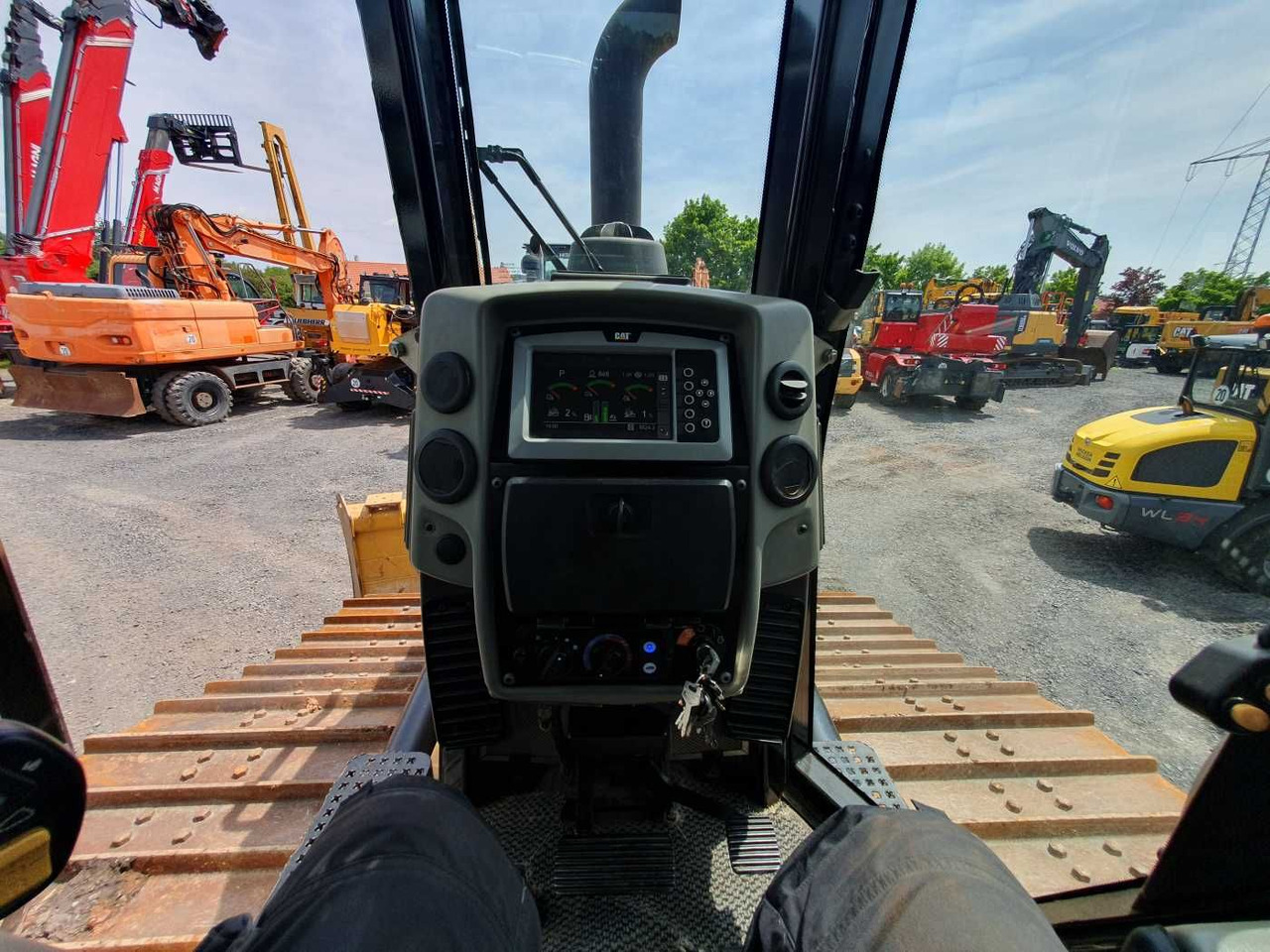 Bulldozer CAT D6N LGP / 8.524h / Klappschild / Ripper: photos 11