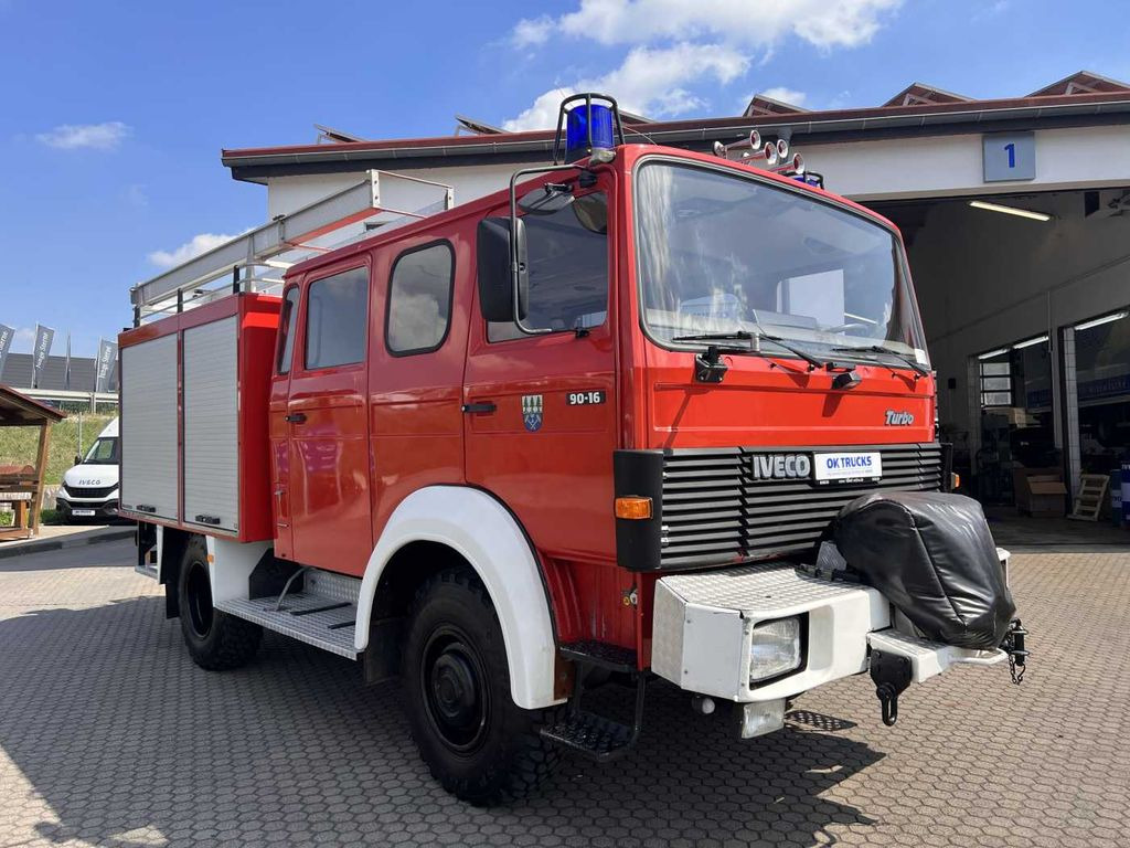 Iveco 75-16 AW 4x4 LF8 Feuerwehr Standheizung 9 Sitze - Camion de pompier: photos 3 Iveco 75-16 AW 4x4 LF8 Feuerwehr Standheizung 9 Sitze - Camion de pompier: photos 3