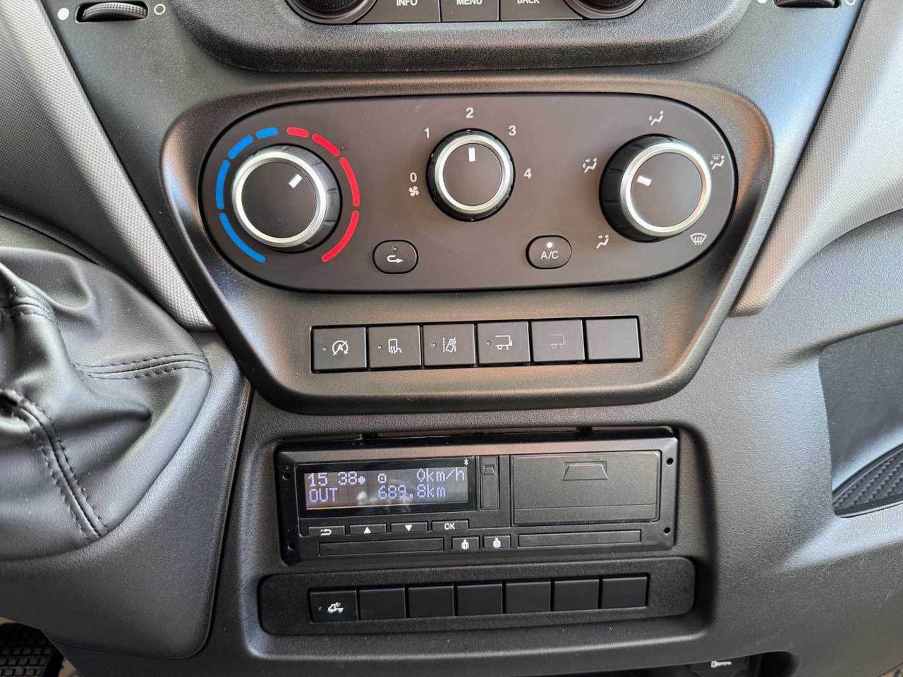 Utilitaire rideaux coulissants (PLSC) Iveco Daily 50C16 HA8 Pritsche+Plane *LBW* 3x: photos 15 Utilitaire rideaux coulissants (PLSC) Iveco Daily 50C16 HA8 Pritsche+Plane *LBW* 3x: photos 15