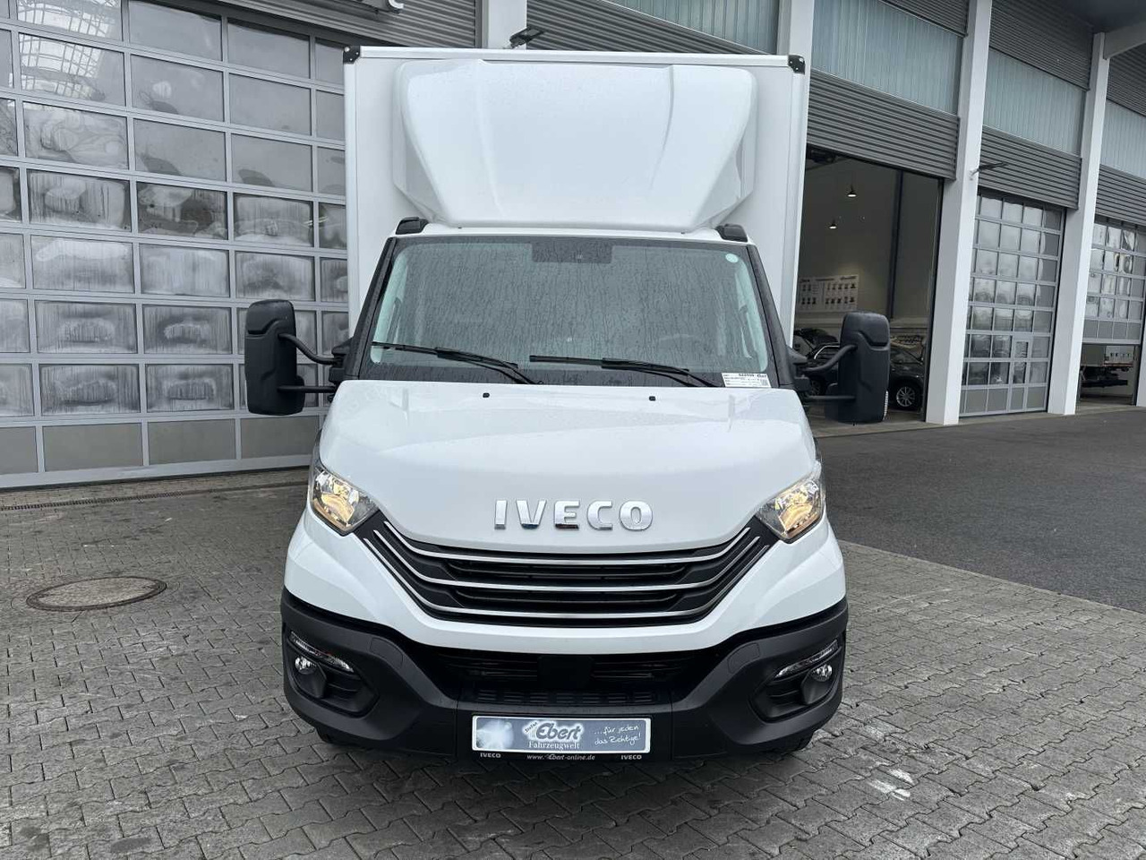 Iveco Daily 70C18 HA8 *R5.100mm*LBW*Luft*Automatik* - Fourgon grand volume: photos 2 Iveco Daily 70C18 HA8 *R5.100mm*LBW*Luft*Automatik* - Fourgon grand volume: photos 2