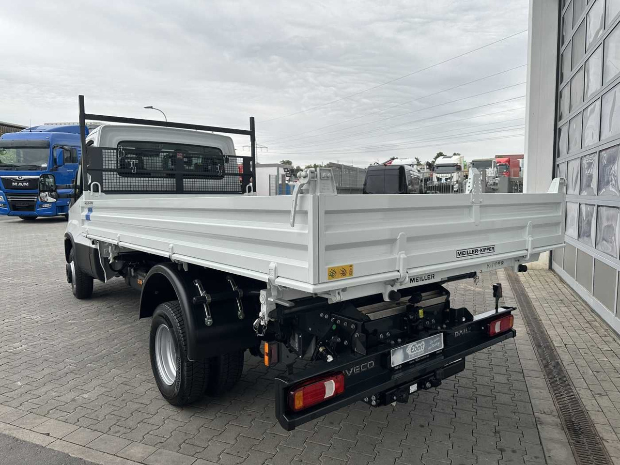 Utilitaire benne Iveco Daily 70C18H 3-S.-Kipper *R3.750mm*2xAHK* 4x: photos 7 Utilitaire benne Iveco Daily 70C18H 3-S.-Kipper *R3.750mm*2xAHK* 4x: photos 7