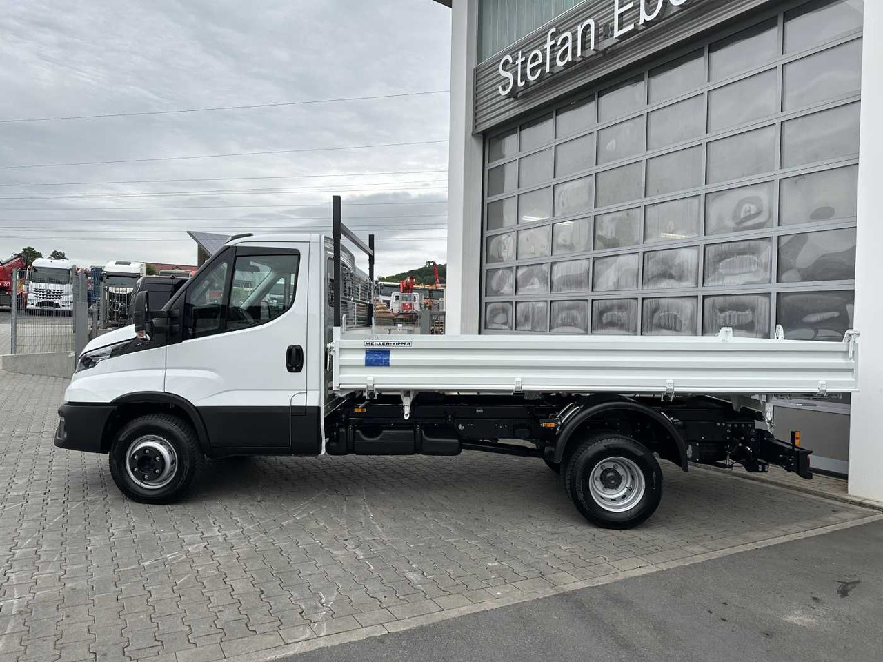 Utilitaire benne Iveco Daily 70C18H 3-S.-Kipper *R3.750mm*2xAHK* 4x: photos 8 Utilitaire benne Iveco Daily 70C18H 3-S.-Kipper *R3.750mm*2xAHK* 4x: photos 8