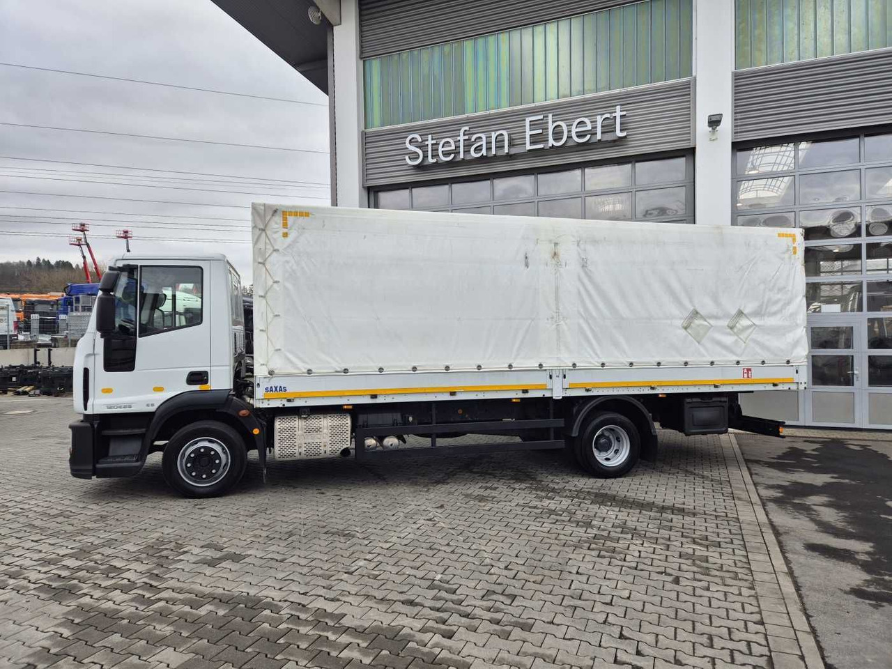 Iveco Eurocargo ML120E25 4x2 AHK Differenzial - Camion plateau: photos 4 Iveco Eurocargo ML120E25 4x2 AHK Differenzial - Camion plateau: photos 4