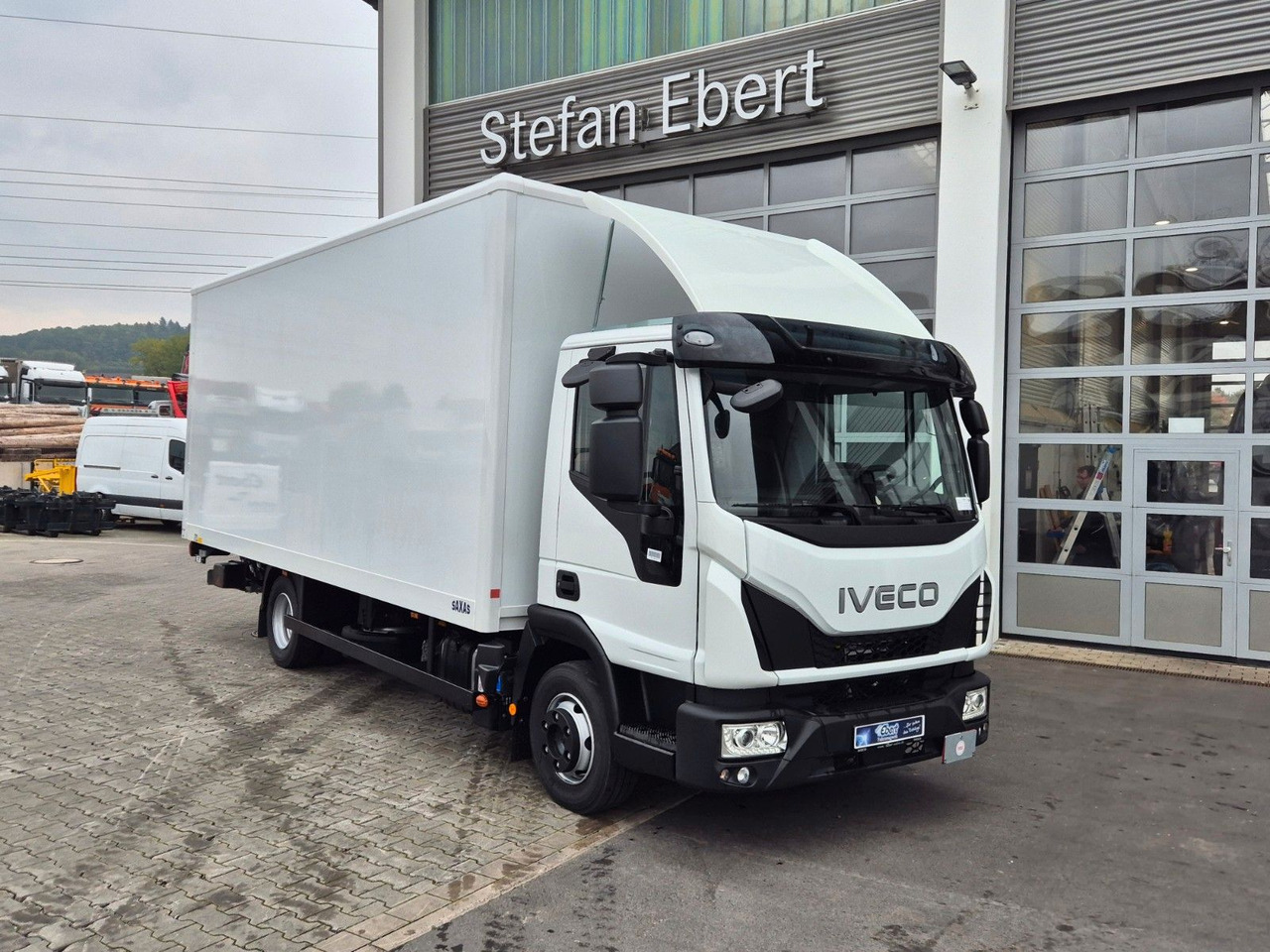 Iveco Eurocargo ML75E21/P LBW Spoiler 3 Sitze Klima - Fourgon grand volume: photos 3 Iveco Eurocargo ML75E21/P LBW Spoiler 3 Sitze Klima - Fourgon grand volume: photos 3