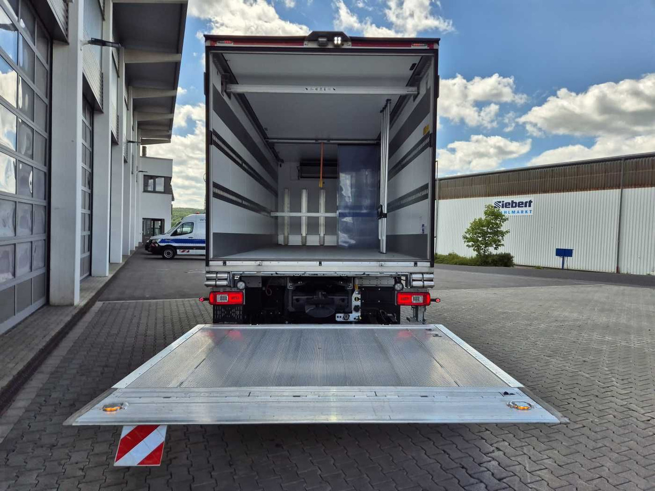 Crédit-bail de  Iveco S-Way AD190S40/FP ThermoKing T-1000R LBW Tür AHK Iveco S-Way AD190S40/FP ThermoKing T-1000R LBW Tür AHK: photos 12