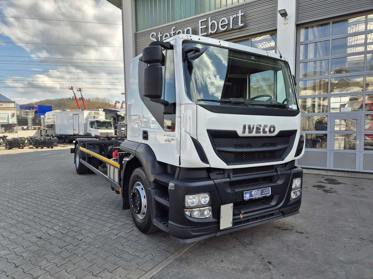 Iveco Stralis AT190S31/P BDF Klima Standh. AHK Bett - Camion porte-conteneur/ Caisse mobile: photos 4 Iveco Stralis AT190S31/P BDF Klima Standh. AHK Bett - Camion porte-conteneur/ Caisse mobile: photos 4