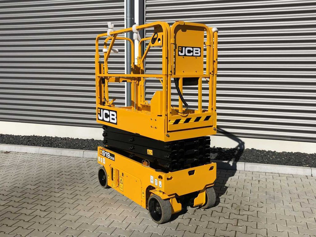 JCB S1930E Scherenbühne // 7,8m Arbeitshöhe - Nacelle ciseaux: photos 3 JCB S1930E Scherenbühne // 7,8m Arbeitshöhe - Nacelle ciseaux: photos 3
