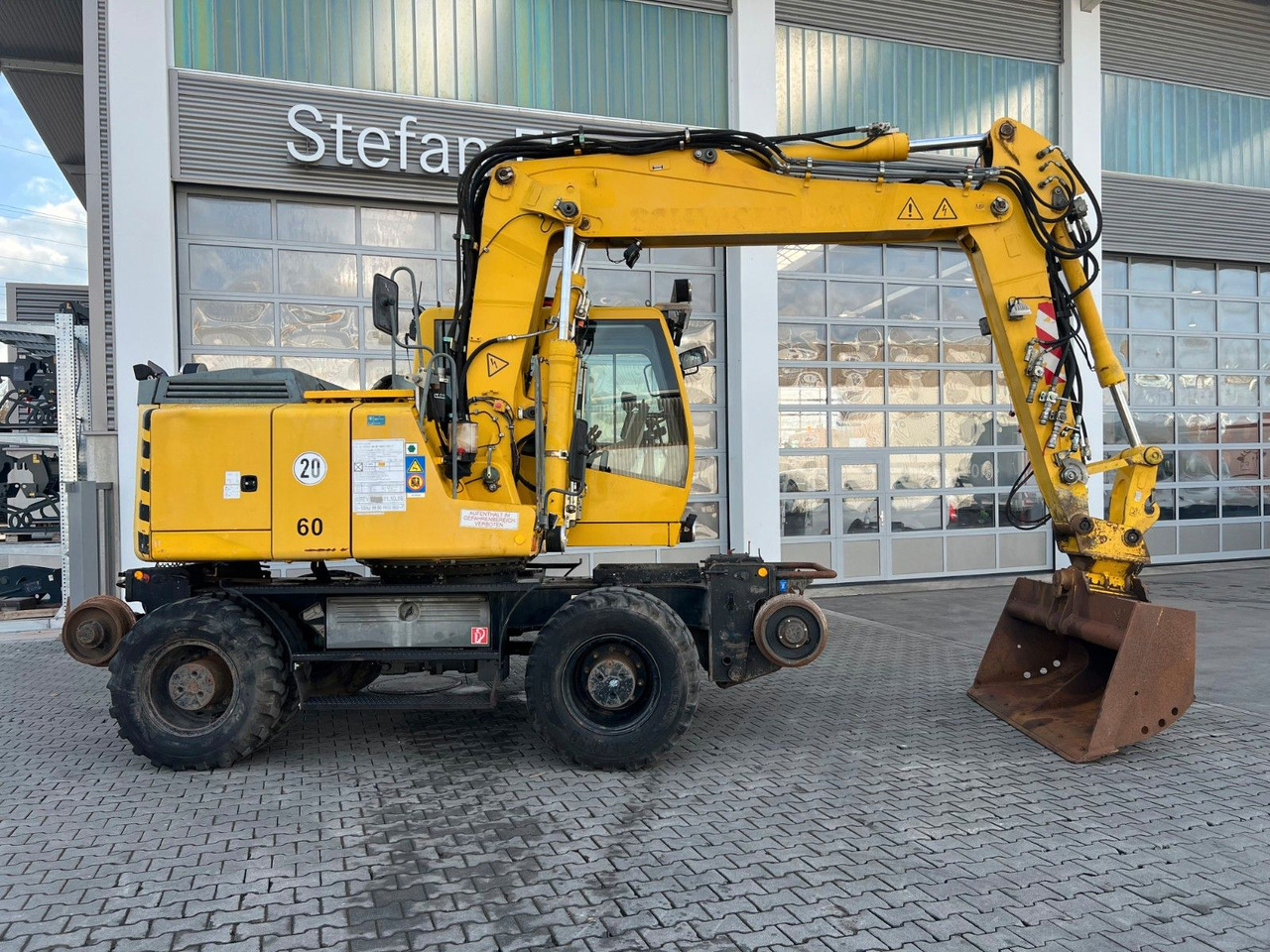 Liebherr A 900 C ZW Litronic / 18.866h / 2008 - Pelle sur pneus: photos 3 Liebherr A 900 C ZW Litronic / 18.866h / 2008 - Pelle sur pneus: photos 3