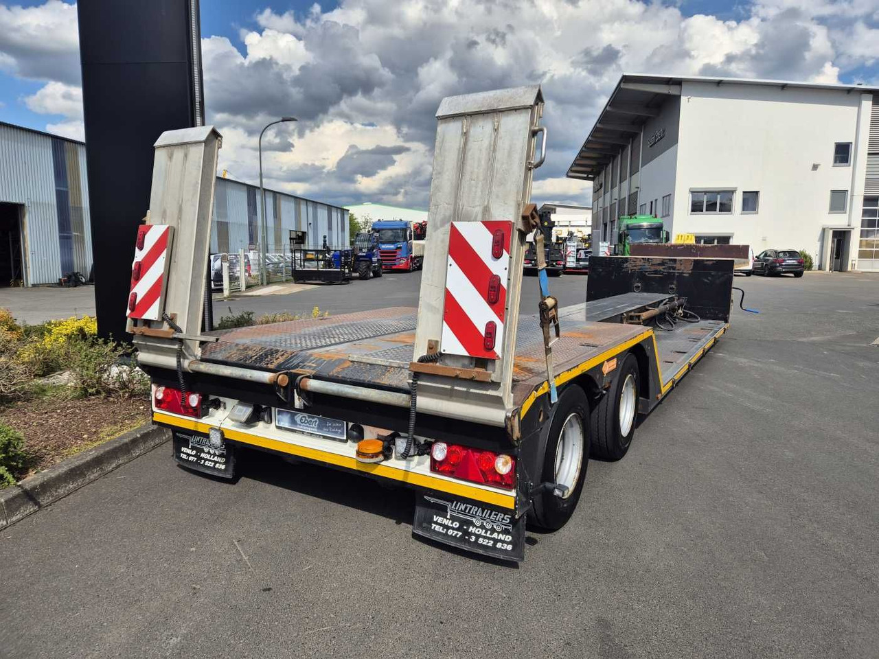 LinTrailers S2A 14 LSDN Teleskopierbar BPW-Achsen 57.000km - Semi-remorque surbaissé: photos 2 LinTrailers S2A 14 LSDN Teleskopierbar BPW-Achsen 57.000km - Semi-remorque surbaissé: photos 2