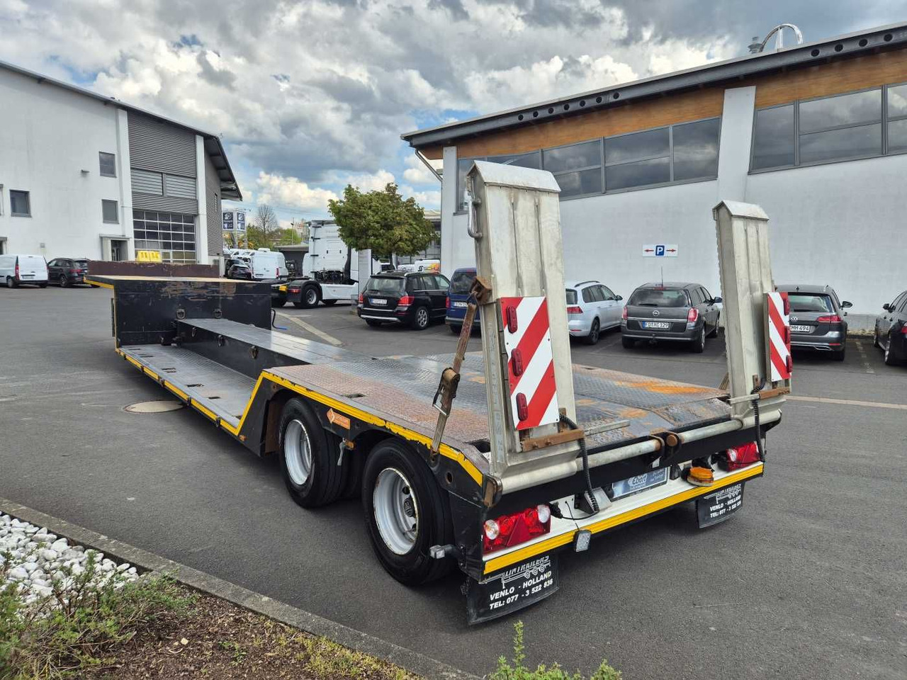 LinTrailers S2A 14 LSDN Teleskopierbar BPW-Achsen 57.000km - Semi-remorque surbaissé: photos 3 LinTrailers S2A 14 LSDN Teleskopierbar BPW-Achsen 57.000km - Semi-remorque surbaissé: photos 3