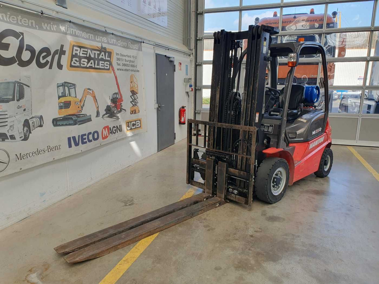 Manitou MI 25 G / Triplex: 4.70m / nur 1.976h! / SS - Chariot élévateur à gaz: photos 4 Manitou MI 25 G / Triplex: 4.70m / nur 1.976h! / SS - Chariot élévateur à gaz: photos 4