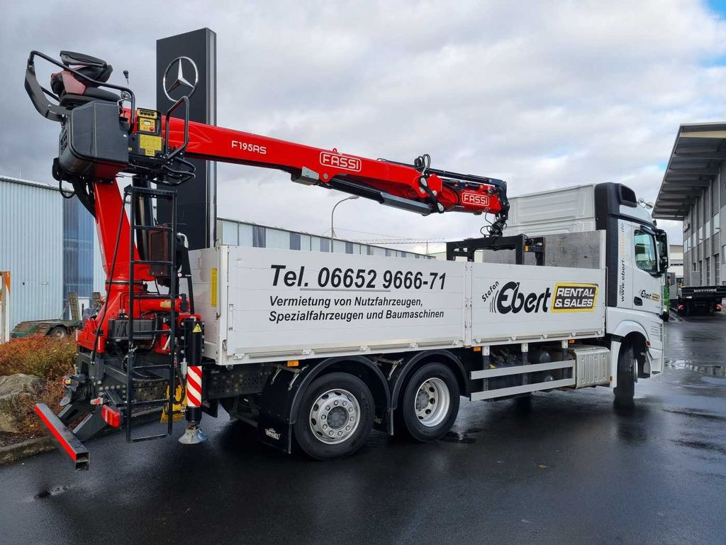 Camion plateau, Camion grue Mercedes-Benz Actros 2745 L 6x2 Baustoffpritsche+Kran Retarder: photos 8