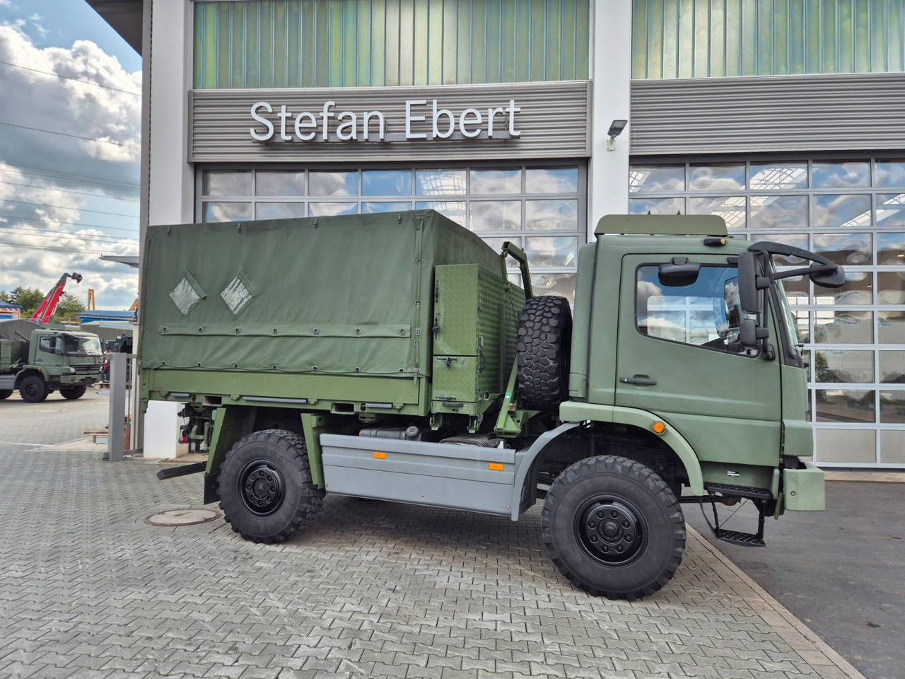 Mercedes-Benz Atego 1018 A 4x4 Singlebereifung 7 Stück vorh. - Camion à rideaux coulissants: photos 5 Mercedes-Benz Atego 1018 A 4x4 Singlebereifung 7 Stück vorh. - Camion à rideaux coulissants: photos 5
