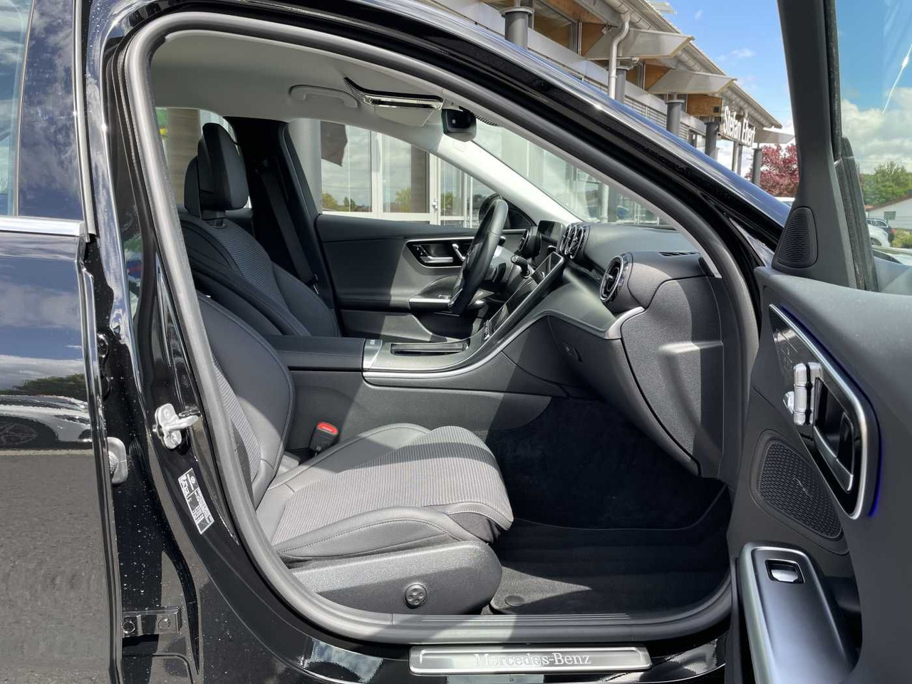 Berline Mercedes-Benz C 180 9G Avantgarde Memory+Distr+ 360°+Keyless+L: photos 8 Berline Mercedes-Benz C 180 9G Avantgarde Memory+Distr+ 360°+Keyless+L: photos 8