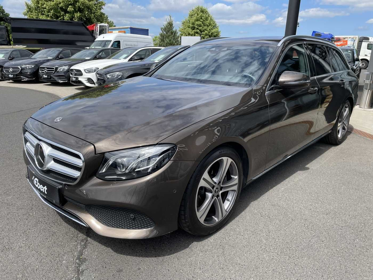 Mercedes-Benz E 220 d T 9G Avantgarde AHK+Memory+ Distr+R-Kame - Voiture: photos 2 Mercedes-Benz E 220 d T 9G Avantgarde AHK+Memory+ Distr+R-Kame - Voiture: photos 2