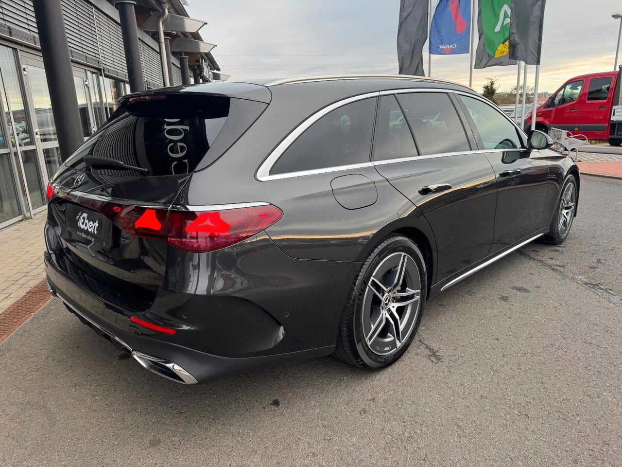 Mercedes-Benz E 220d T AMG+Hyperscreen+Leder+AHK+DistrPro+STH - Voiture break: photos 5 Mercedes-Benz E 220d T AMG+Hyperscreen+Leder+AHK+DistrPro+STH - Voiture break: photos 5