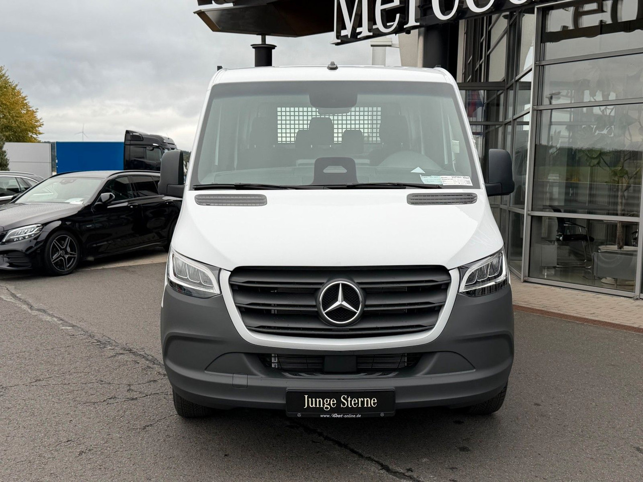 Mercedes-Benz Sprinter 317 CDI 3665 9G DoKa AHK Klima Kamera - Utilitaire rideaux coulissants (PLSC), Utilitaire double cabine: photos 2 Mercedes-Benz Sprinter 317 CDI 3665 9G DoKa AHK Klima Kamera - Utilitaire rideaux coulissants (PLSC), Utilitaire double cabine: photos 2