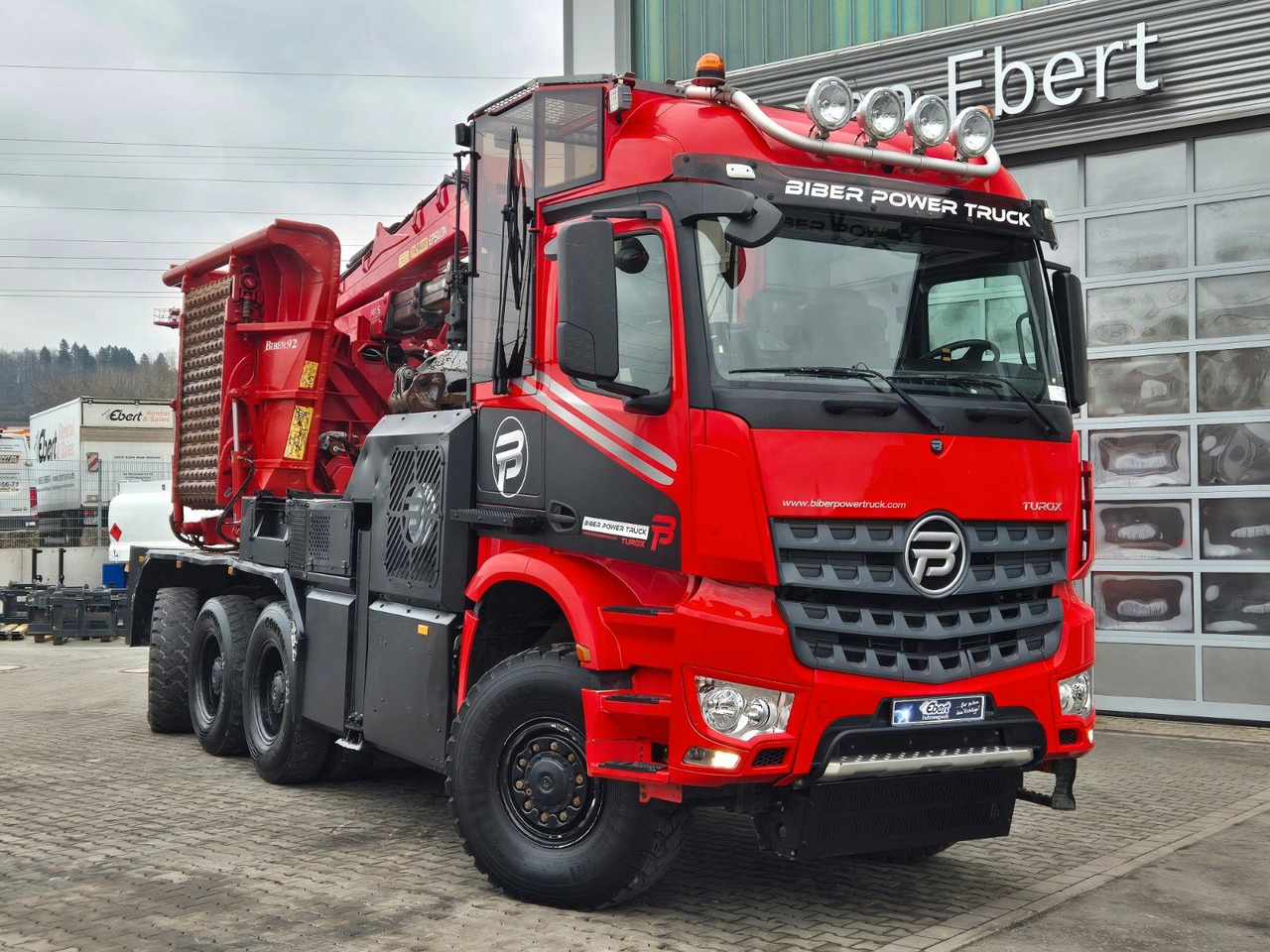 Mercedes-Benz TUROX 8x8 Eschlböck Biber 92 Holzhacker / 1.512h - Camion grumier, Camion grue: photos 4 Mercedes-Benz TUROX 8x8 Eschlböck Biber 92 Holzhacker / 1.512h - Camion grumier, Camion grue: photos 4