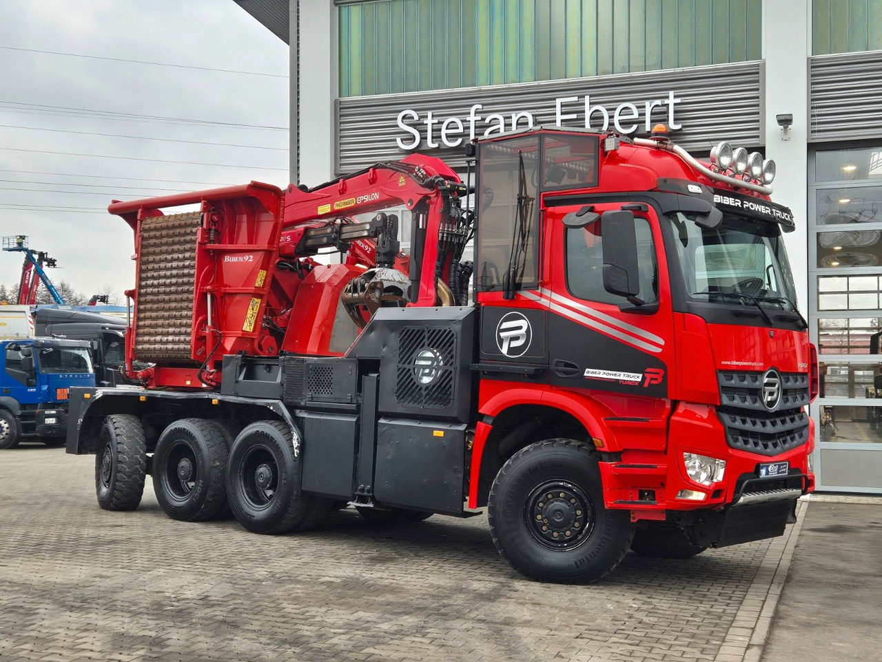 Mercedes-Benz TUROX 8x8 Eschlböck Biber 92 Holzhacker / 1.512h - Camion grue: photos 1 Mercedes-Benz TUROX 8x8 Eschlböck Biber 92 Holzhacker / 1.512h - Camion grue: photos 1