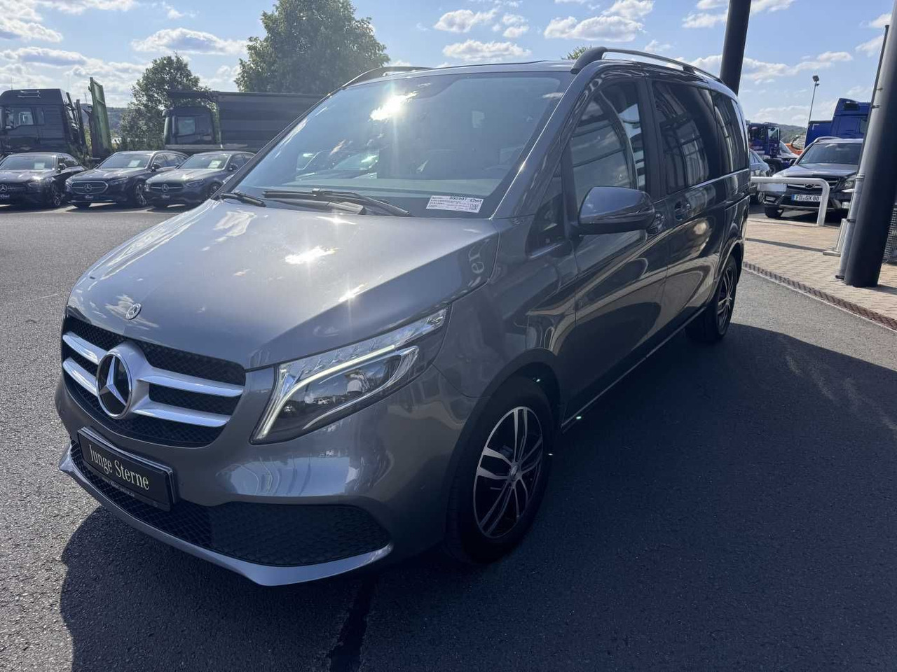 Mercedes-Benz V 220 d EDITION Liege-Paket AHK2,5 LED DAB MBUX - Voiture break: photos 3 Mercedes-Benz V 220 d EDITION Liege-Paket AHK2,5 LED DAB MBUX - Voiture break: photos 3