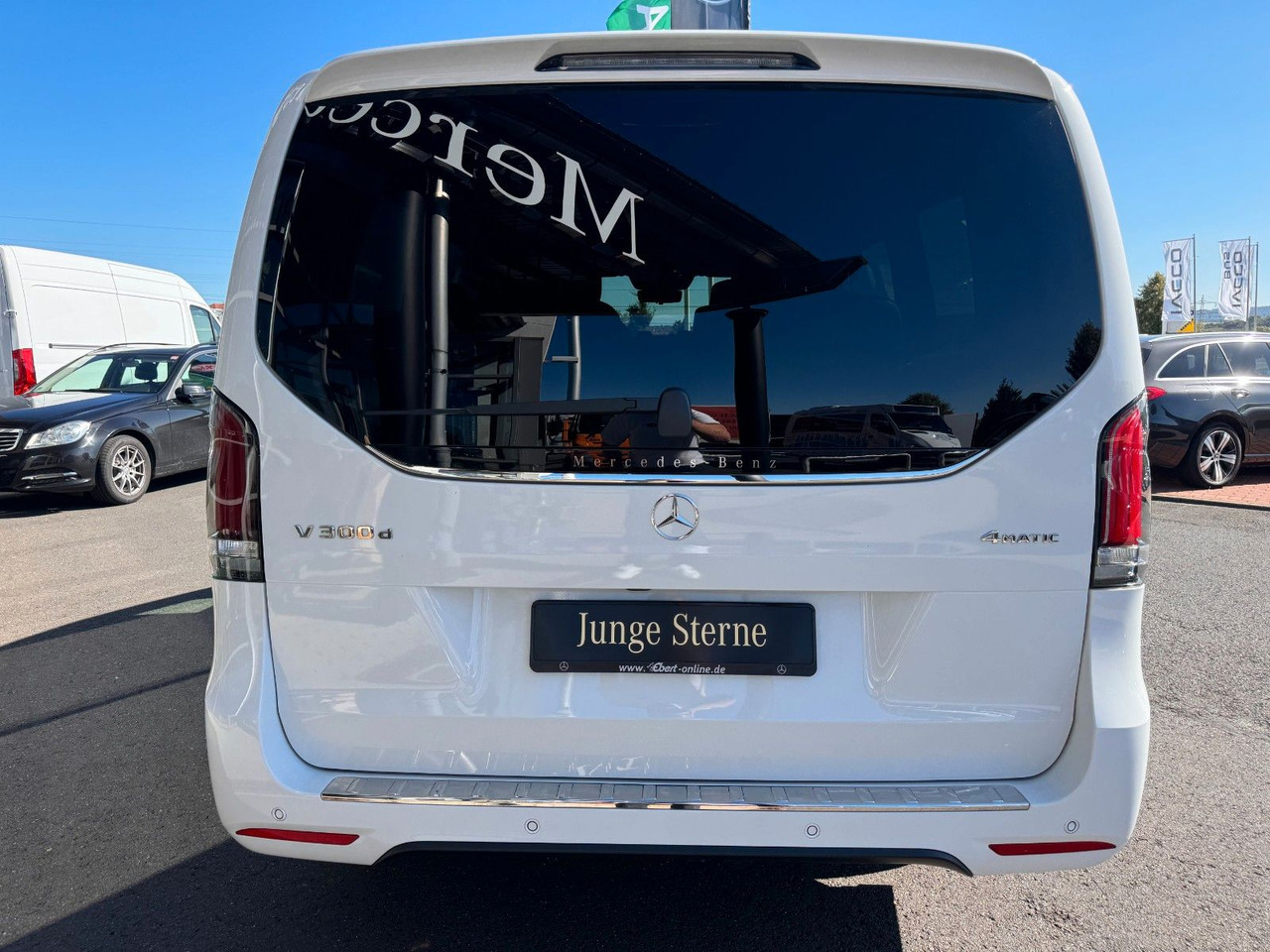 Mercedes-Benz V 300 d 4MATIC EXCLUSIVE AMG Tische AHK2,5to - Voiture break: photos 5 Mercedes-Benz V 300 d 4MATIC EXCLUSIVE AMG Tische AHK2,5to - Voiture break: photos 5