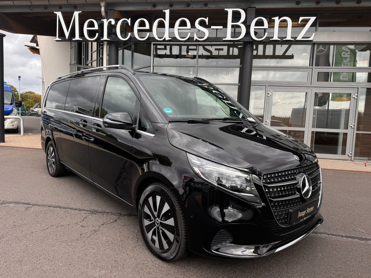 Mercedes-Benz V 300 d AVANTGARDE Extralang 360Kamera Standheiz - Voiture break: photos 1 Mercedes-Benz V 300 d AVANTGARDE Extralang 360Kamera Standheiz - Voiture break: photos 1