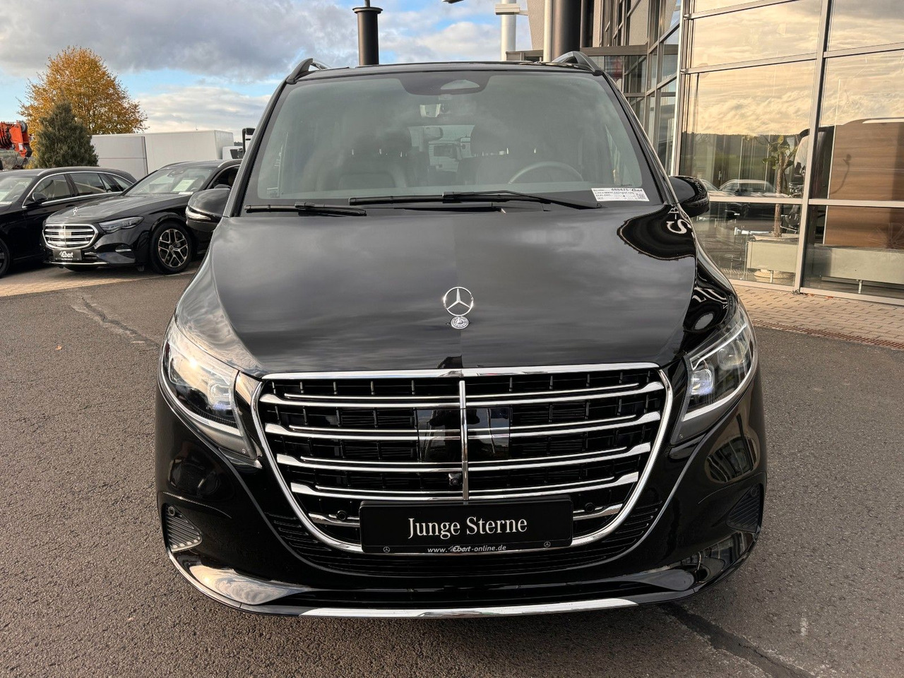 Mercedes-Benz V 300 d EXCLUSIVE AIRMATIC AHK2,5 Standheiz - Transport de personnes: photos 2 Mercedes-Benz V 300 d EXCLUSIVE AIRMATIC AHK2,5 Standheiz - Transport de personnes: photos 2