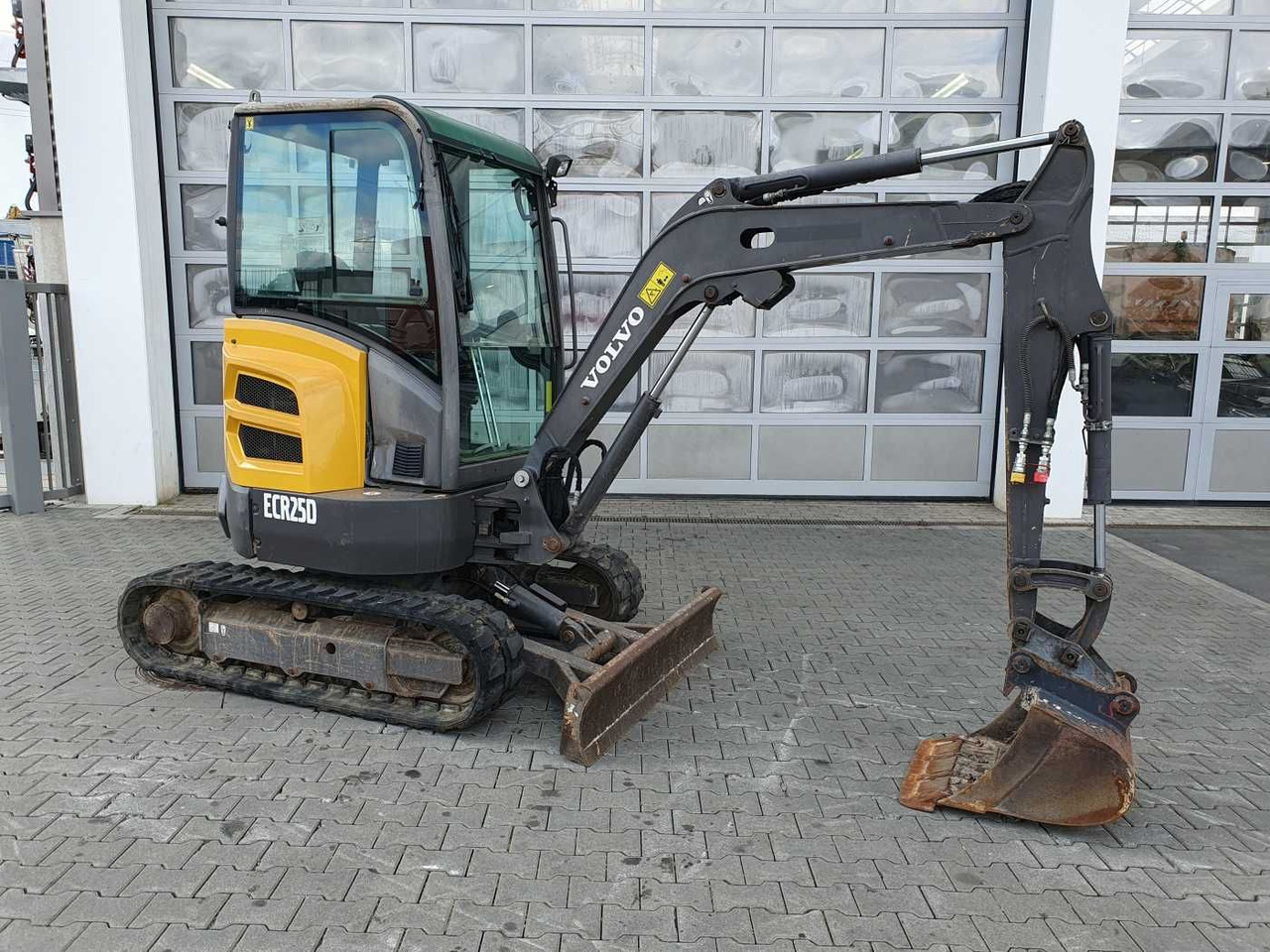 Volvo ECR25D / nur 2.974h! / 1x Tieflöffel / 2016 - Mini pelle: photos 2 Volvo ECR25D / nur 2.974h! / 1x Tieflöffel / 2016 - Mini pelle: photos 2