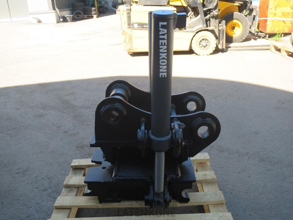 Attache rapide pour Engins de chantier Lännen Kallistuva pikaliitin S45 hyd. 2-syl.: photos 8