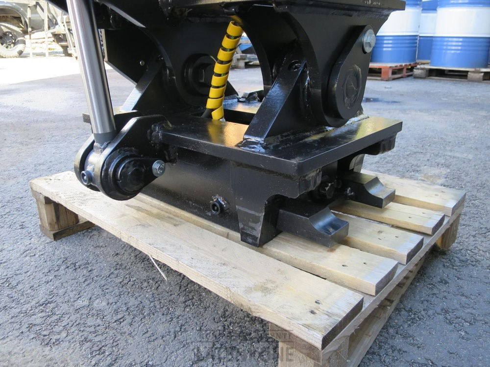 Attache rapide pour Engins de chantier Laten Kallistuva pikaliitin S60 10-14ton hyd. 2-syl. TF: photos 9